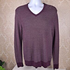 Michael Kors Size Medium men's Long Sleeve V-Neck Purple Sweater Ribbed Detail